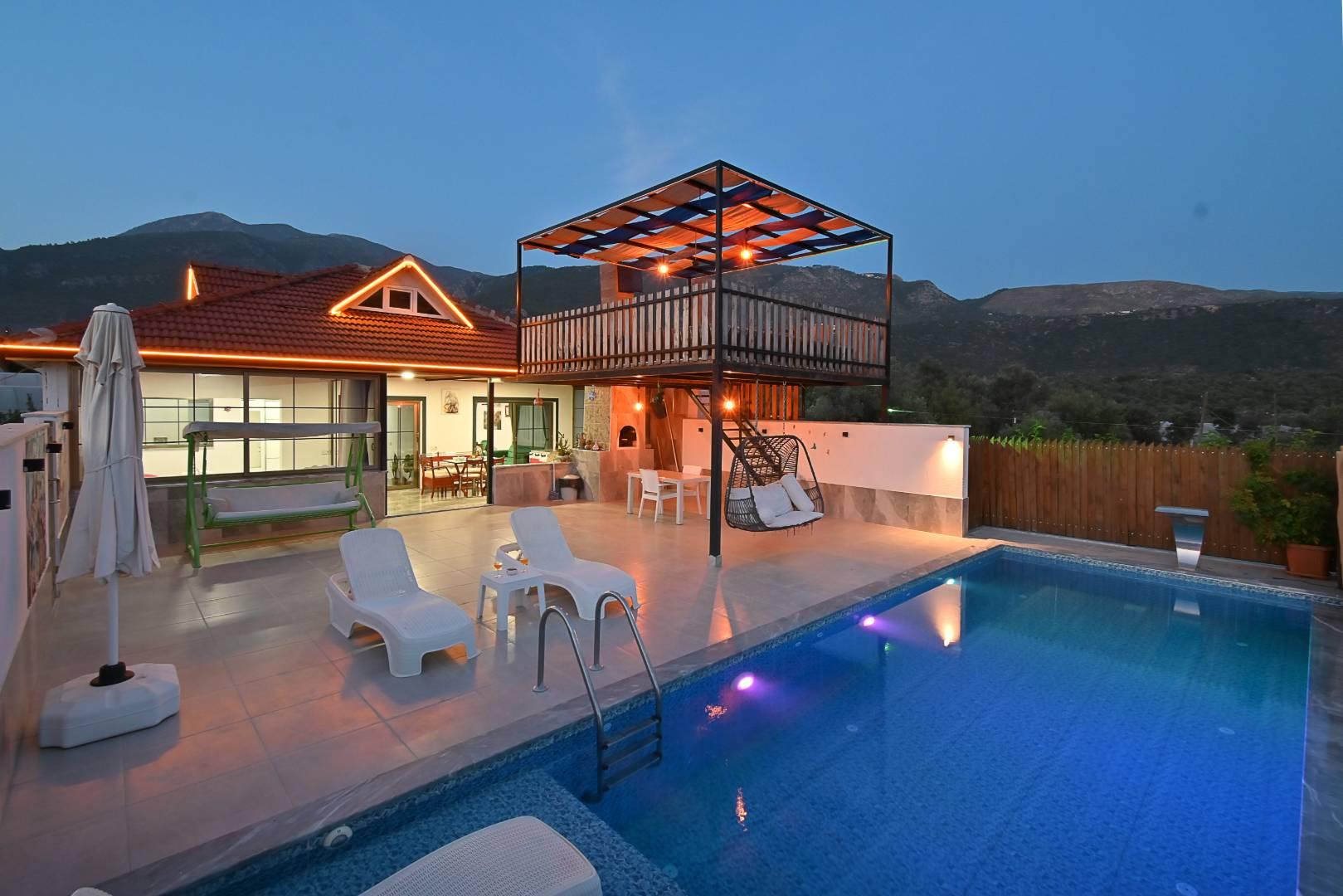 Kaş Çayköy'de Gözlerden Uzak Konumda, Özel Havuzlu, Jakuzili Villa-41955