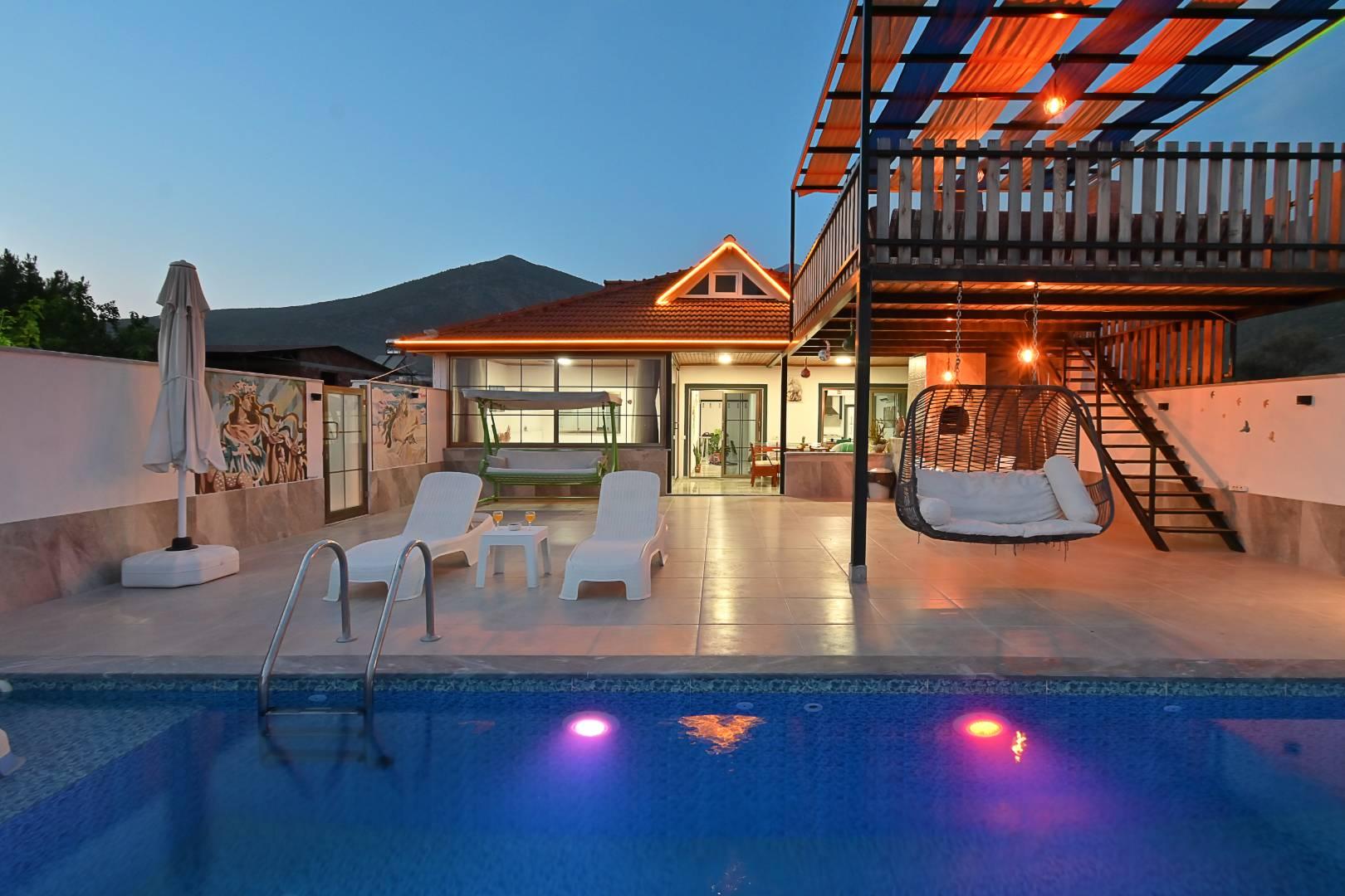 Kaş Çayköy'de Gözlerden Uzak Konumda, Özel Havuzlu, Jakuzili Villa-41955