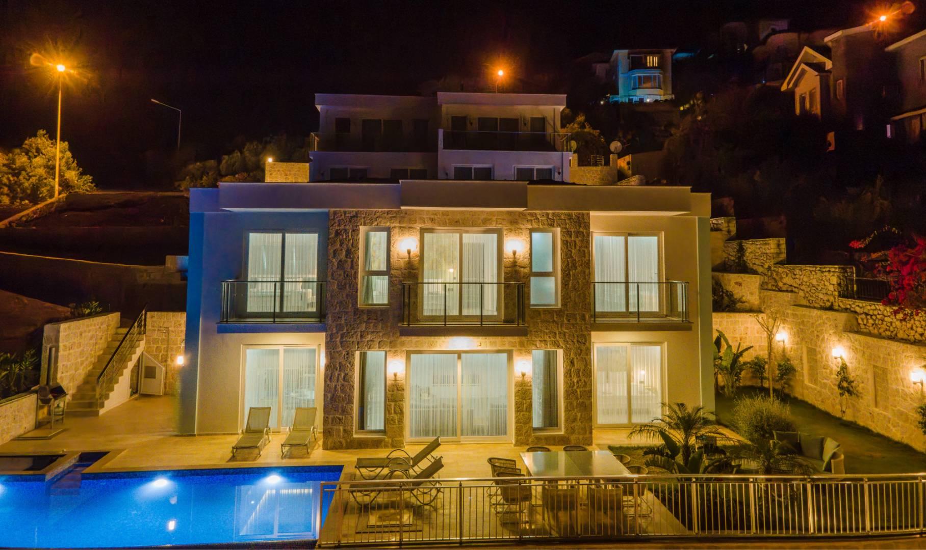 Kaş Çukurbağ'da Deniz Manzaralı, Özel Havuzlu, Lüks Villa-42715