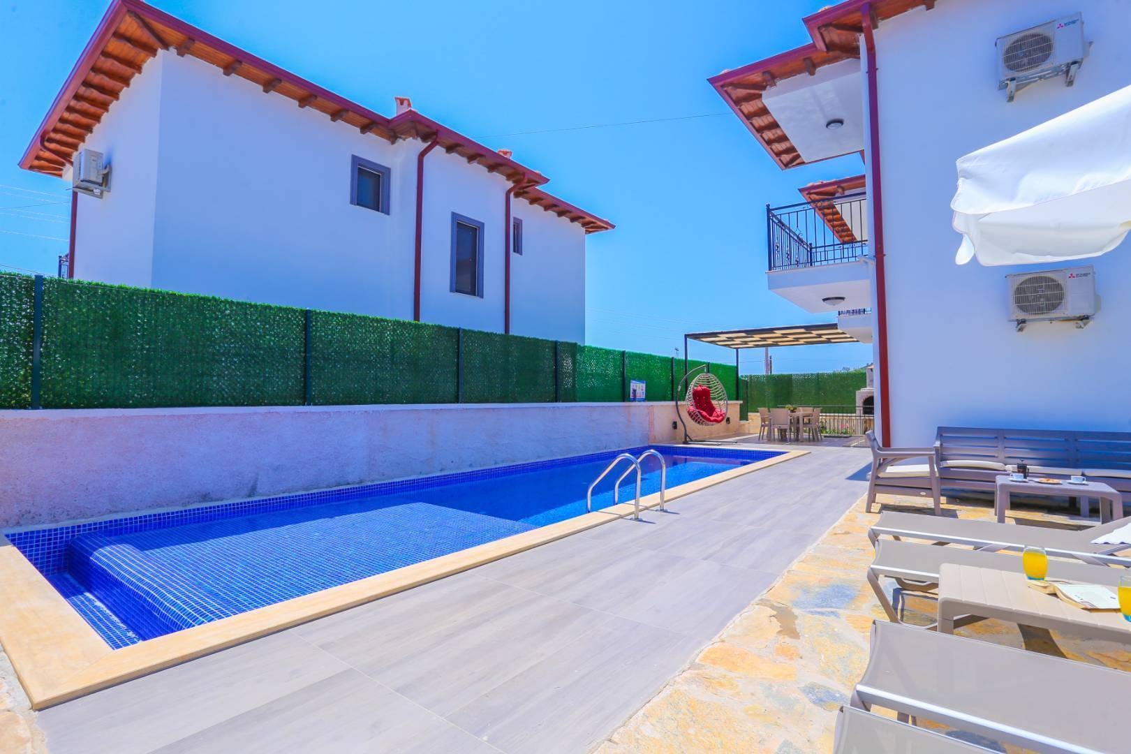 Kaş Andifli'de Doğa Manzaralı, Özel Havuzlu, Kiralık Yazlık Villa