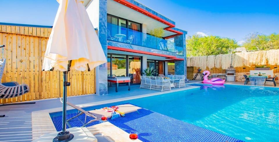Kaş Çukurbağ'da Doğayla Baş Başa, Özel Havuzlu, Modern Villa