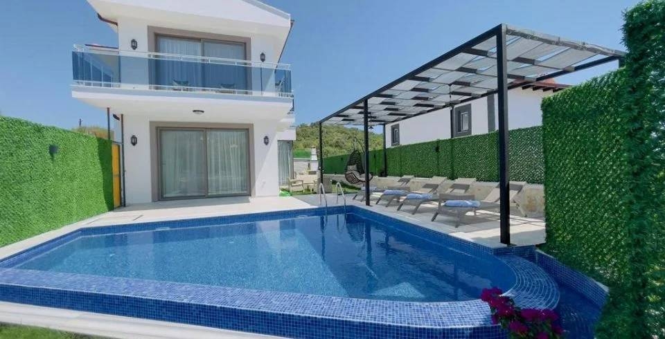 Kaş Andifli'de Elverişli Konumda, Özel Havuzlu, 3+1 Villa