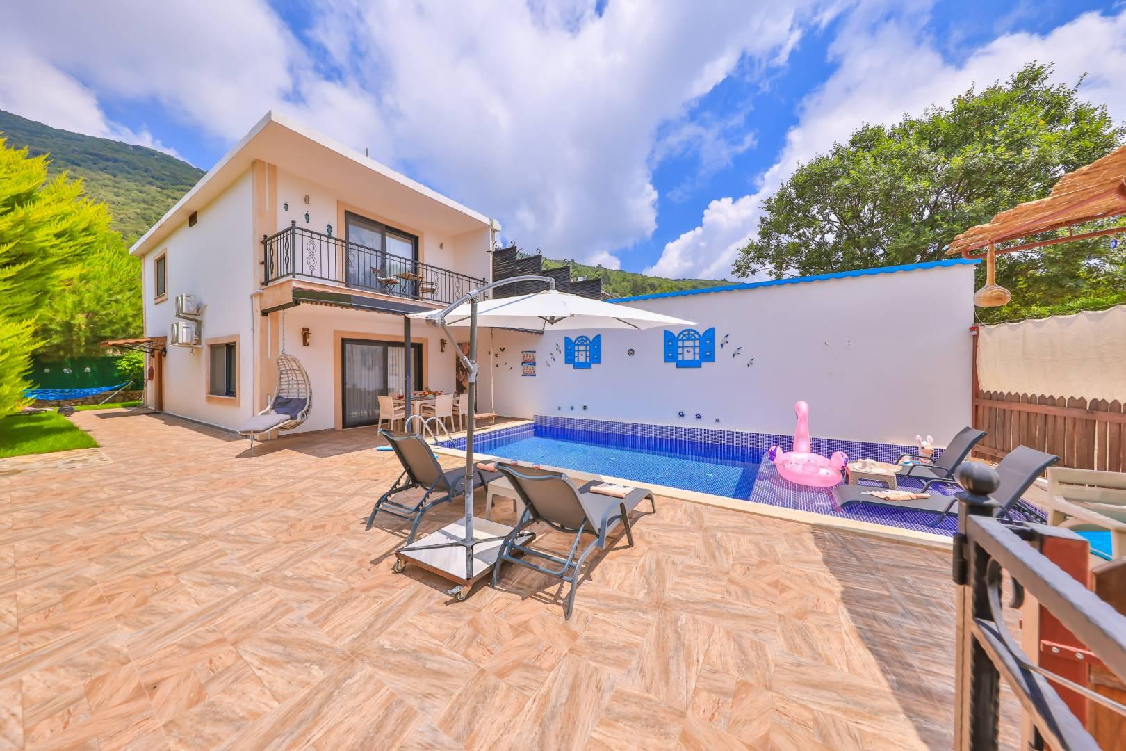 Kaş Çukurbağ'da Enfes Doğa İçerisinde, Özel Havuzlu, Şık Villa-40039