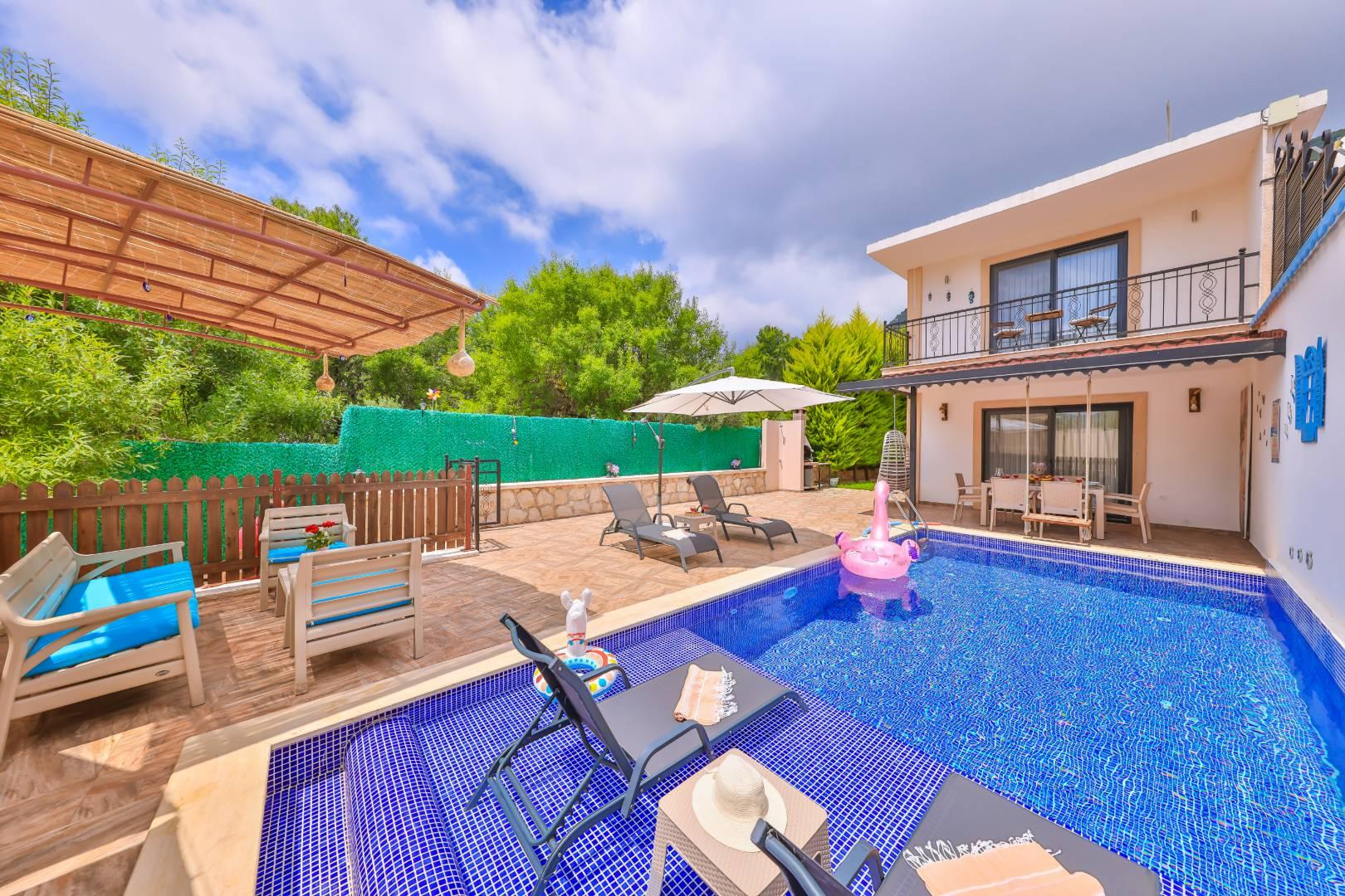 Kaş Çukurbağ'da Enfes Doğa İçerisinde, Özel Havuzlu, Şık Villa-40039
