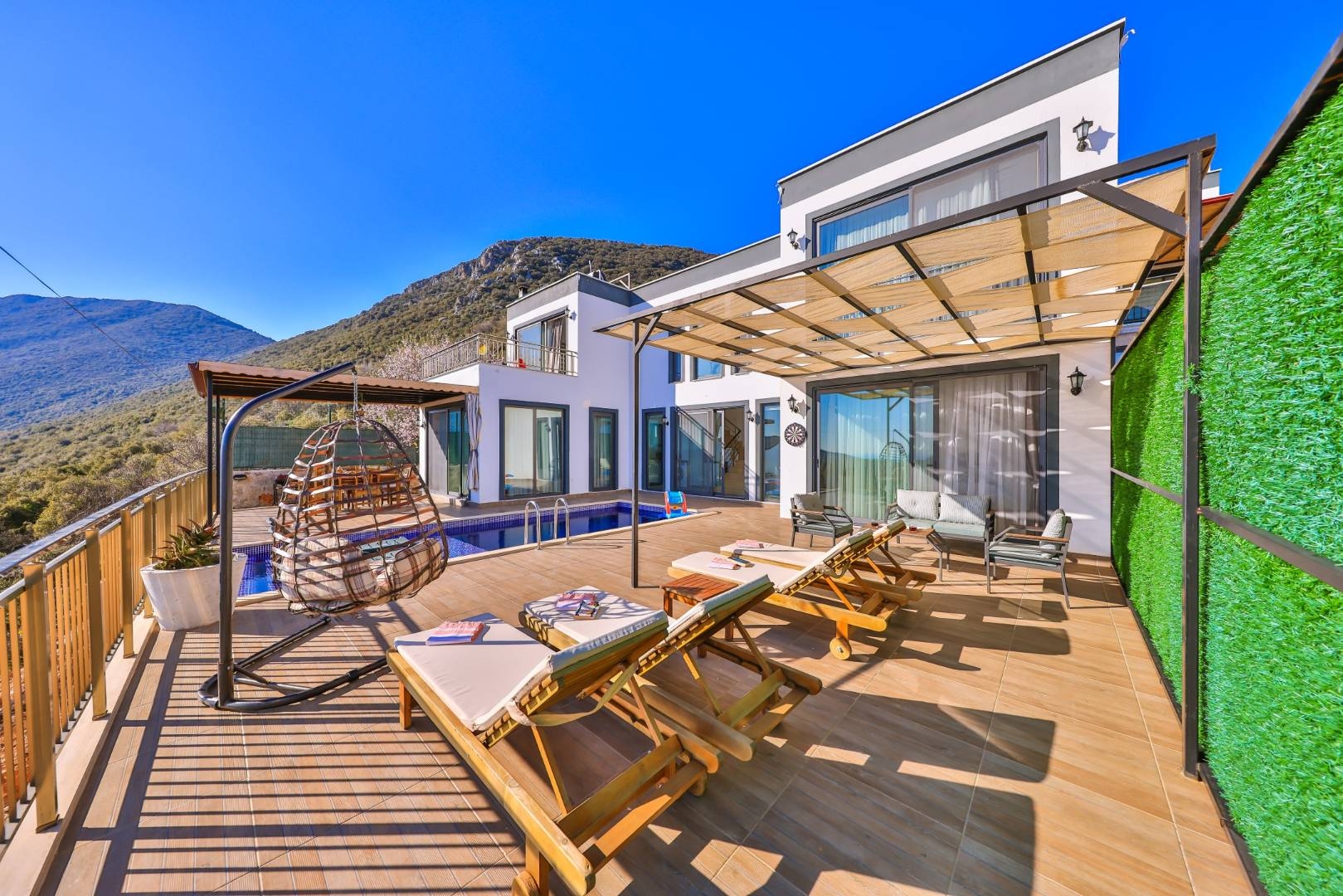 Kaş Çukurbağ'da Yeşillikler İçerisinde, Özel Havuzlu, 2+1 Şık Villa