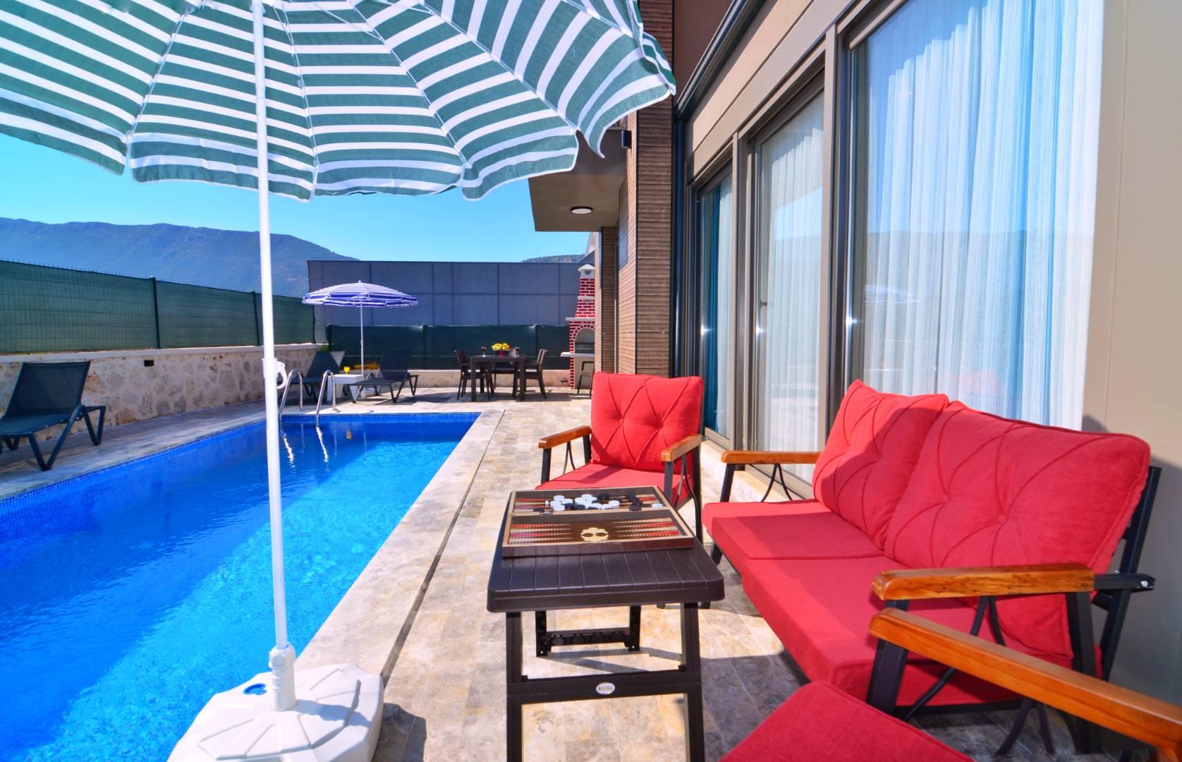 Kaş Andifli'de Modern Tasarımlı, Özel Havuzlu, Bahçeli Villa-38751