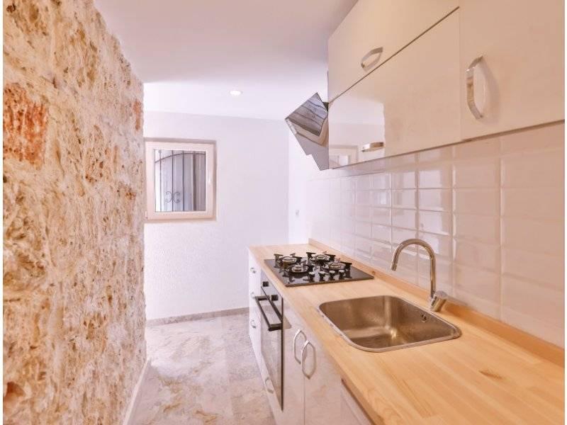 Kaş Çukurbağ'da Modern Tasarımlı, Özel Havuzlu, Korunaklı Villa-34137