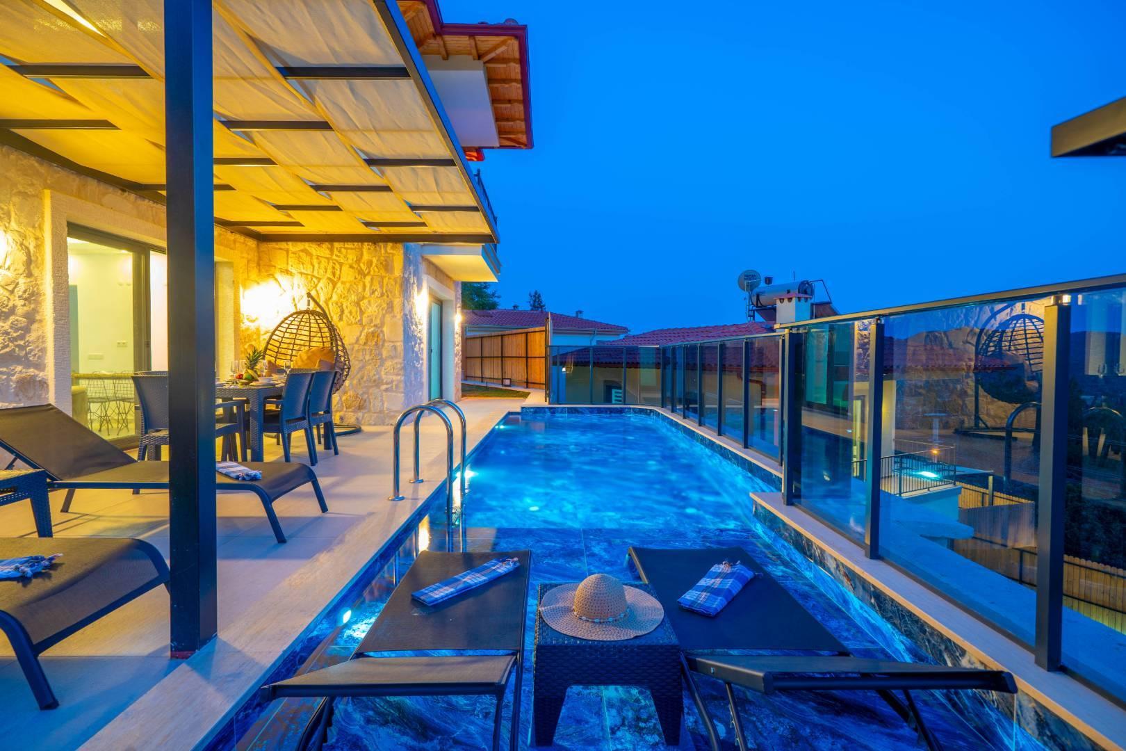 Kaş Çukurbağ'da Ormanın İçerisinde, Özel Havuzlu, 6 Kişilik Villa-43640