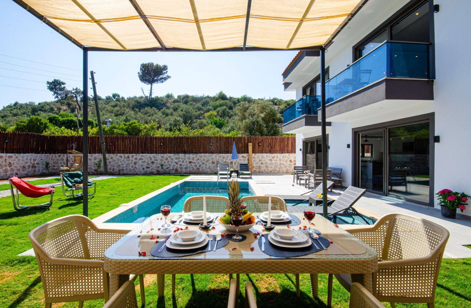 Kaş Gelemiş'te Yeşillikler İçerisinde, Özel Havuzlu, Lüks Villa-42228