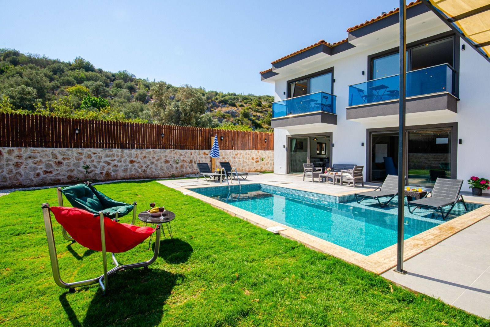 Kaş Gelemiş'te Yeşillikler İçerisinde, Özel Havuzlu, Lüks Villa-42228