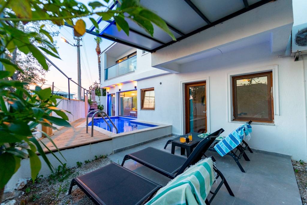 Kaş Gelemiş'te Enfes Doğada, Özel Havuzlu, Olanaklı Villa