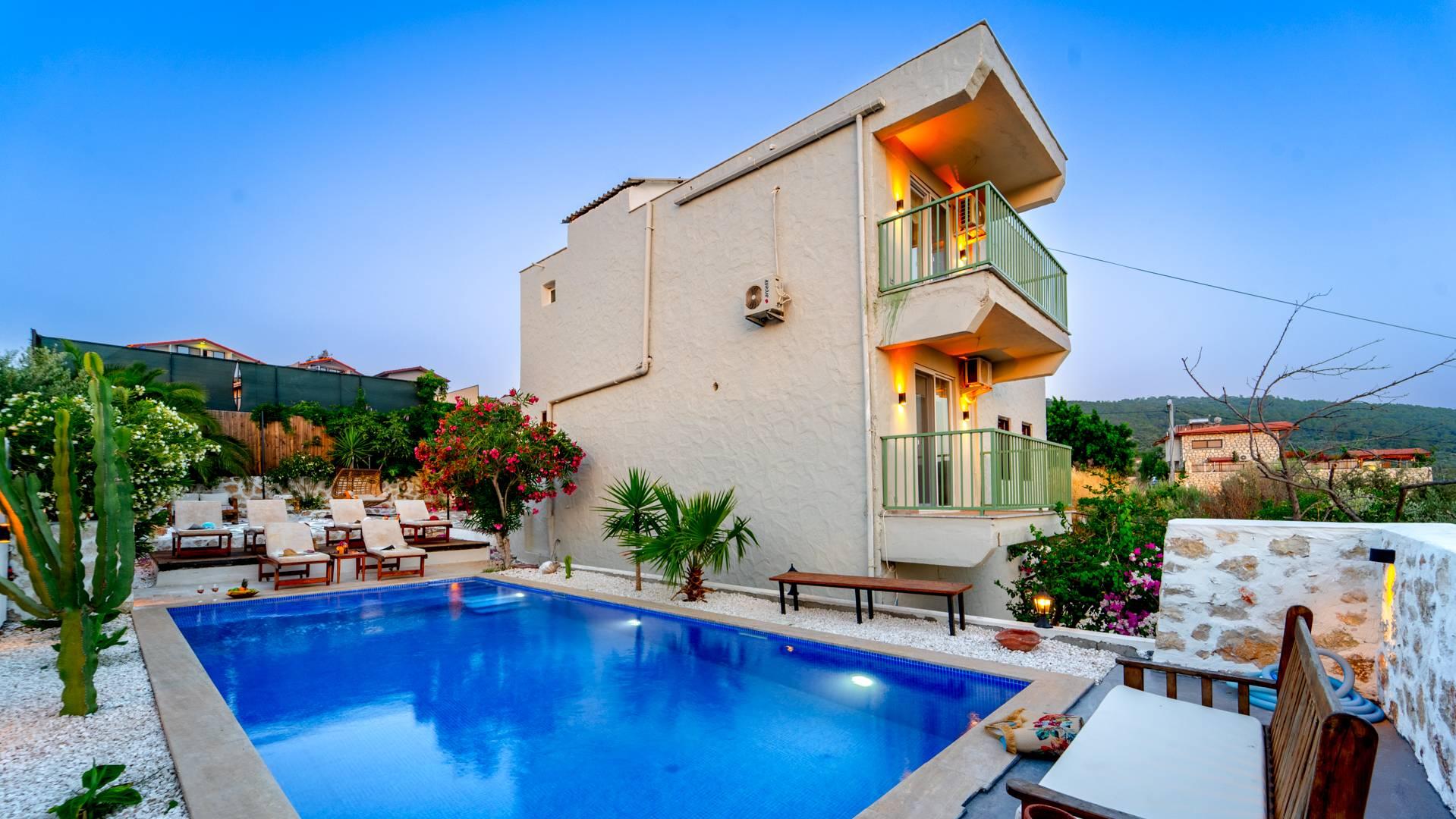 Kaş Gelemiş'te Geniş Ailelere Uygun, Özel Havuzlu, Lüks Villa-43611