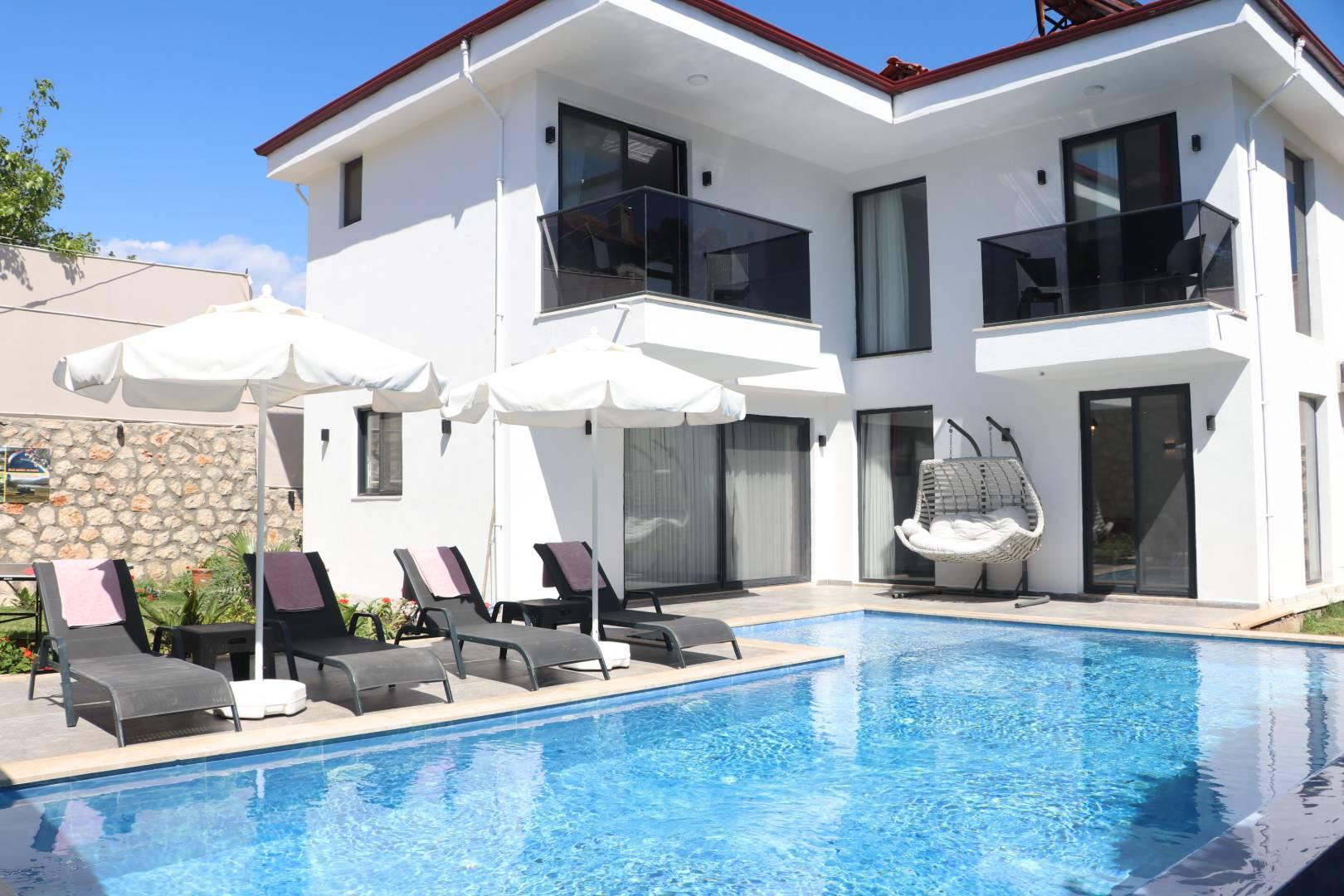 Kaş Gelemiş'te Sakin Konumda, Özel Havuzlu, 4 Kişilik Villa-43828
