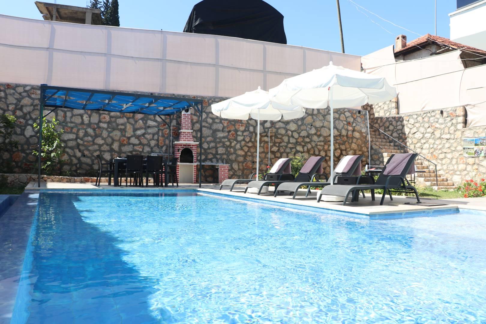 Kaş Gelemiş'te Sakin Konumda, Özel Havuzlu, 4 Kişilik Villa-43828