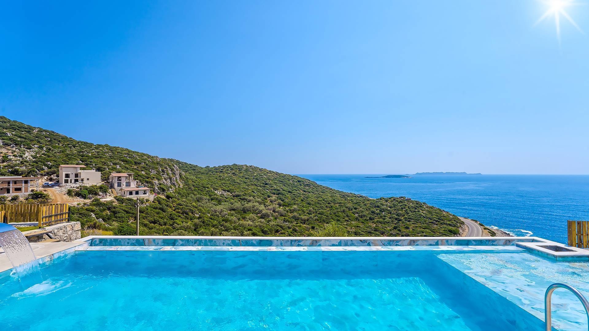 Kaş Gökseki'de Deniz Manzaralı, Özel Havuzlu, Modern Tasarımlı Villa