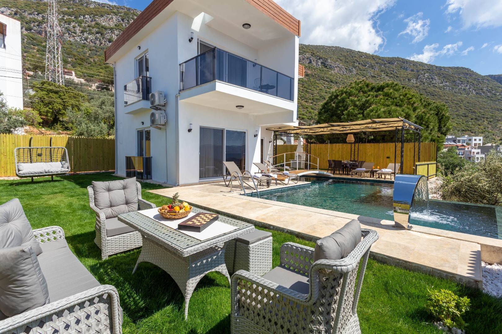 Kaş Gökseki'de Deniz Manzaralı, Özel Havuzlu, Lüks Villa
