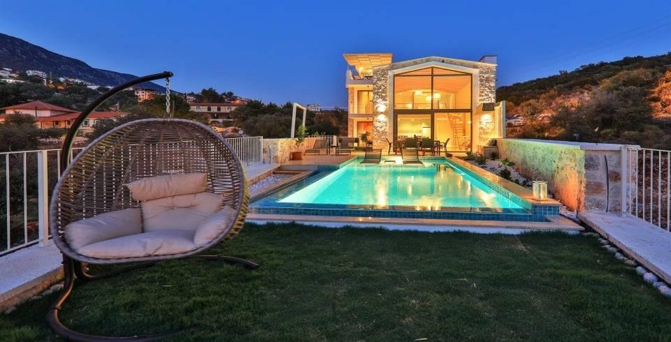 Kaş Gökseki'de Deniz ve Doğa Manzaralı, Özel Havuzlu, Lüks Villa-39010