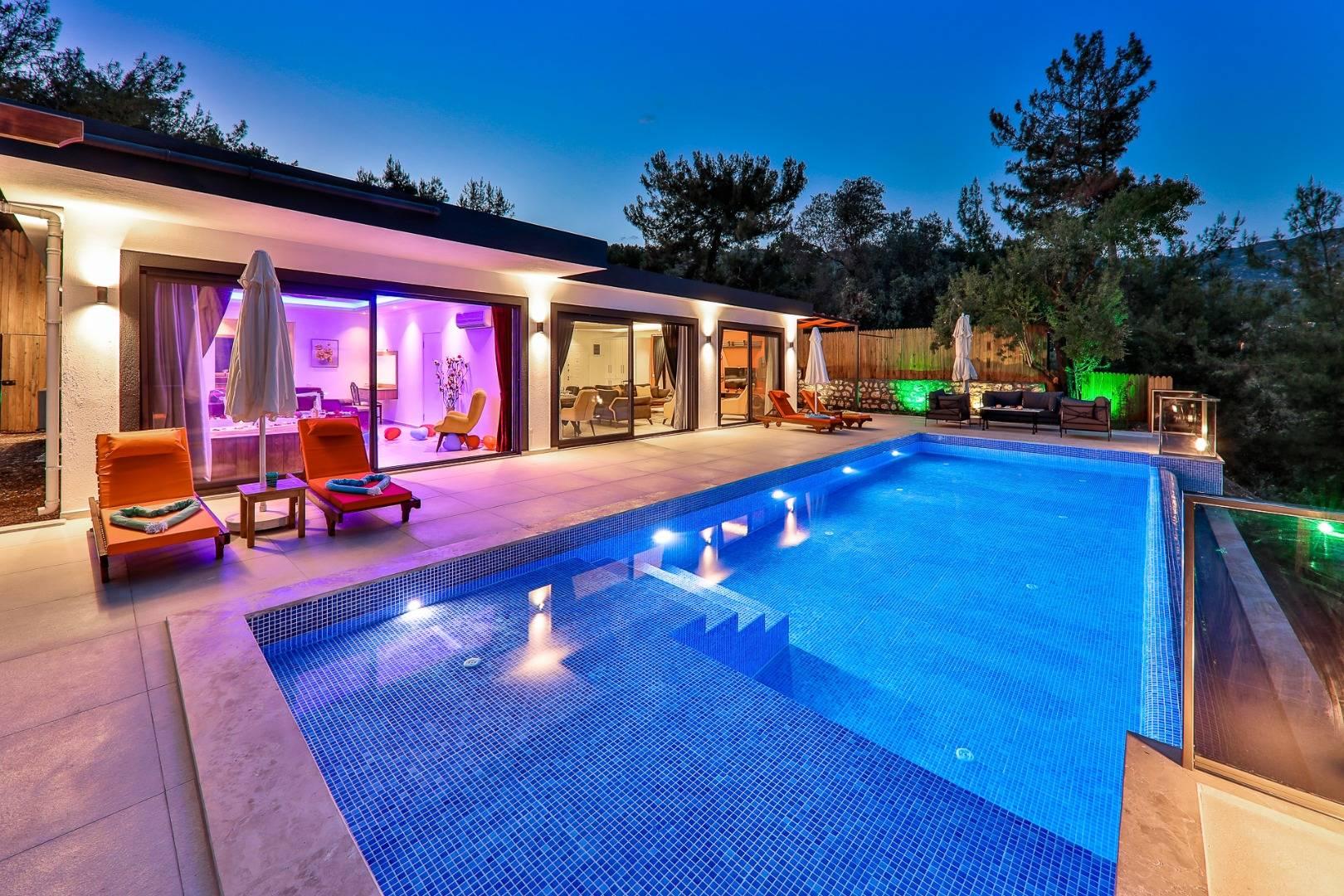 Kaş İslamlar'da Balayı Çiftlerine Uygun, Özel Havuzlu, Şık Villa-41188