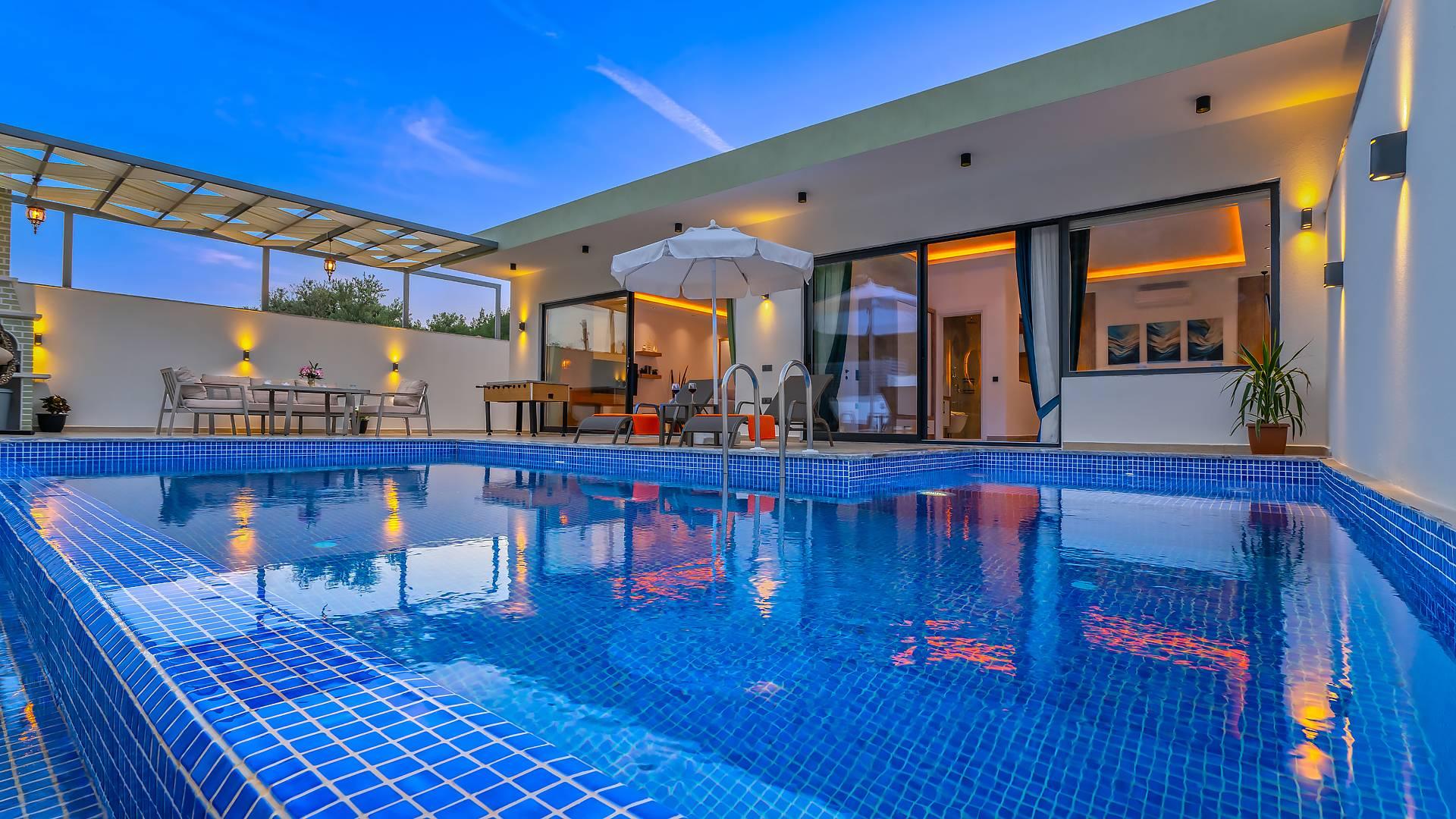 Kaş İslamlar'da Balayı Çiftlerine Uygun, Özel Havuzlu, Jakuzili Villa-43837