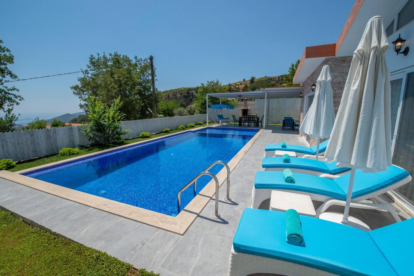 Kaş İslamlar'da Sakin Konumda, Özel Havuzlu, Modern Villa-43862