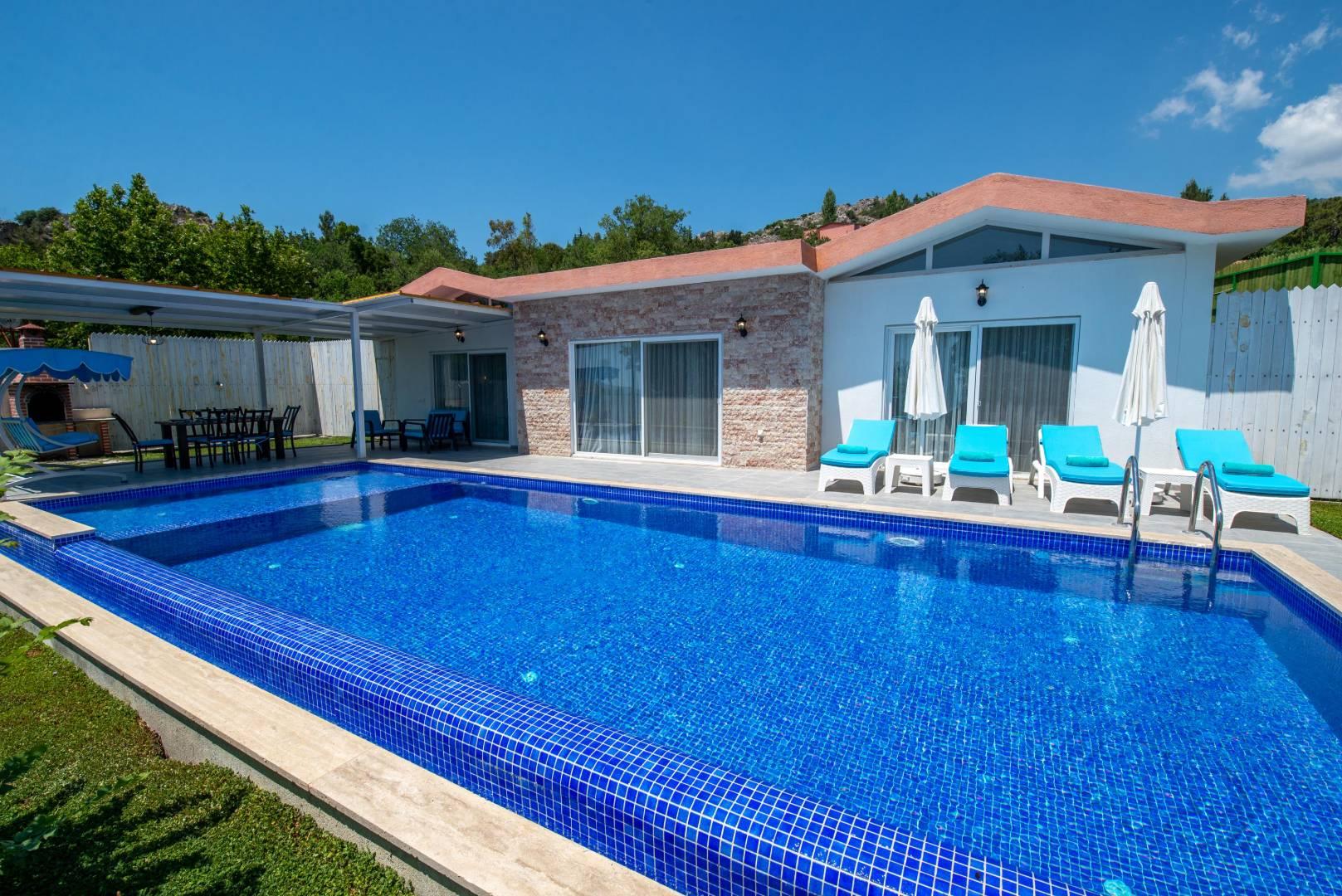 Kaş İslamlar'da Sakin Konumda, Özel Havuzlu, Modern Villa-43862