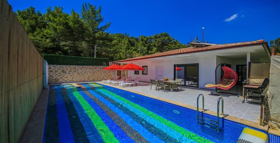 Kaş İslamlar'da Çekirdek Ailelere Uygun, Özel Havuzlu, Modern Villa-39795