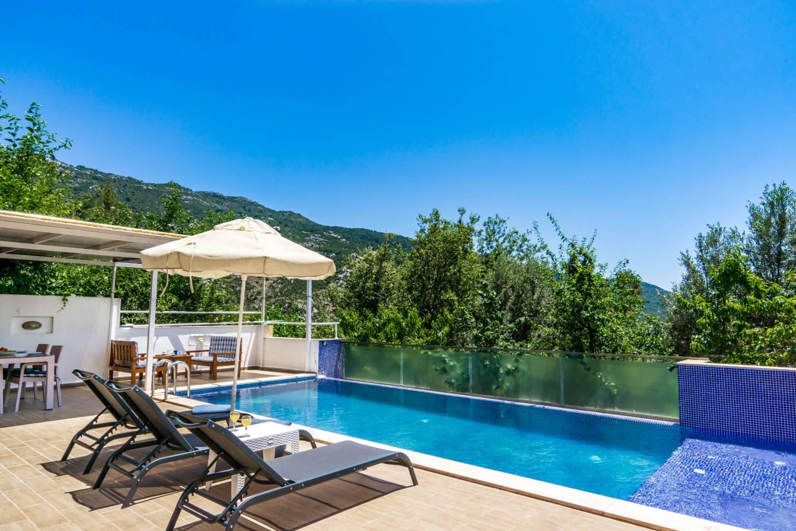 Kaş İslamlar'da Küçük Ailelere Uygun, Özel Havuzlu, Estetik Villa-41621