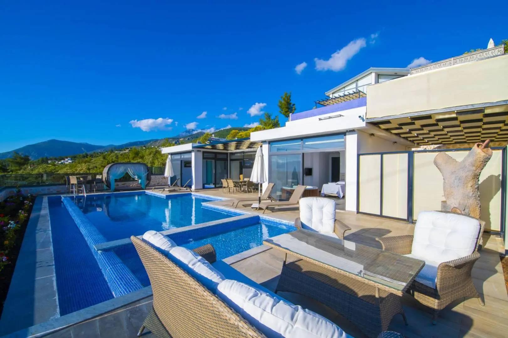 Kaş İslamlar'da Çekirdek Ailelere Uygun, Özel Havuzlu, Şık Villa-43938