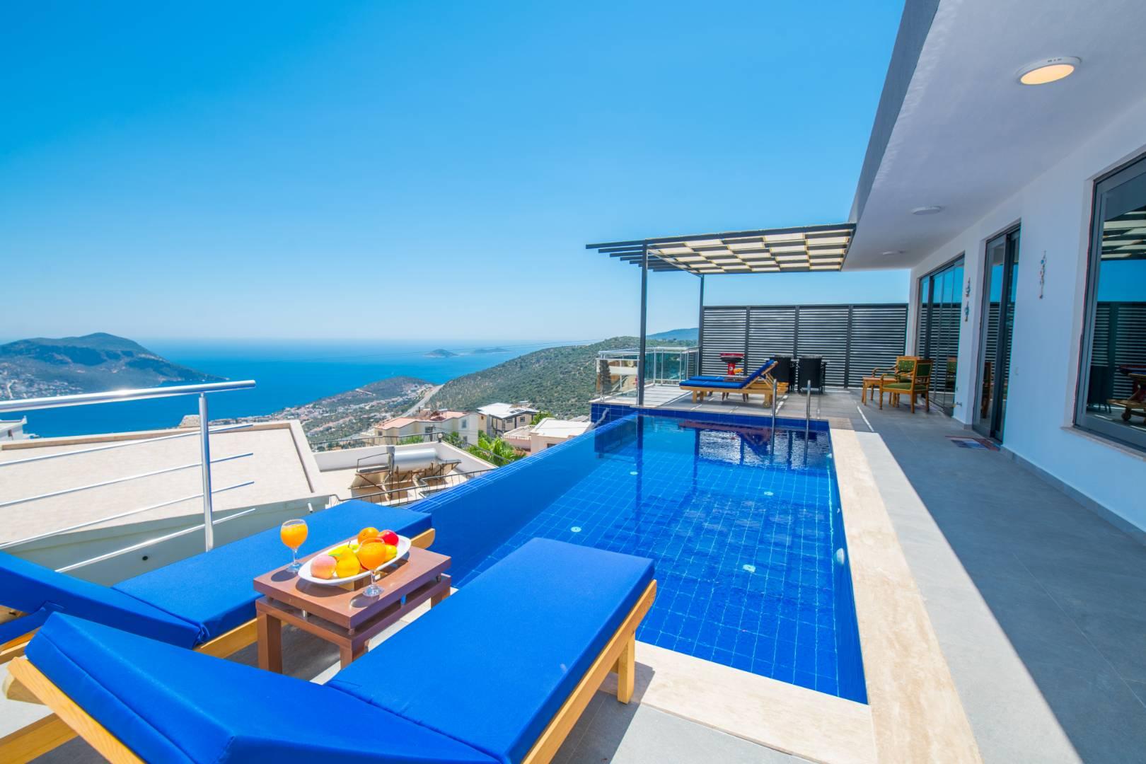 Kaş İslamlar'da Deniz Manzaralı, Özel Havuzlu, Jakuzili Villa-42928