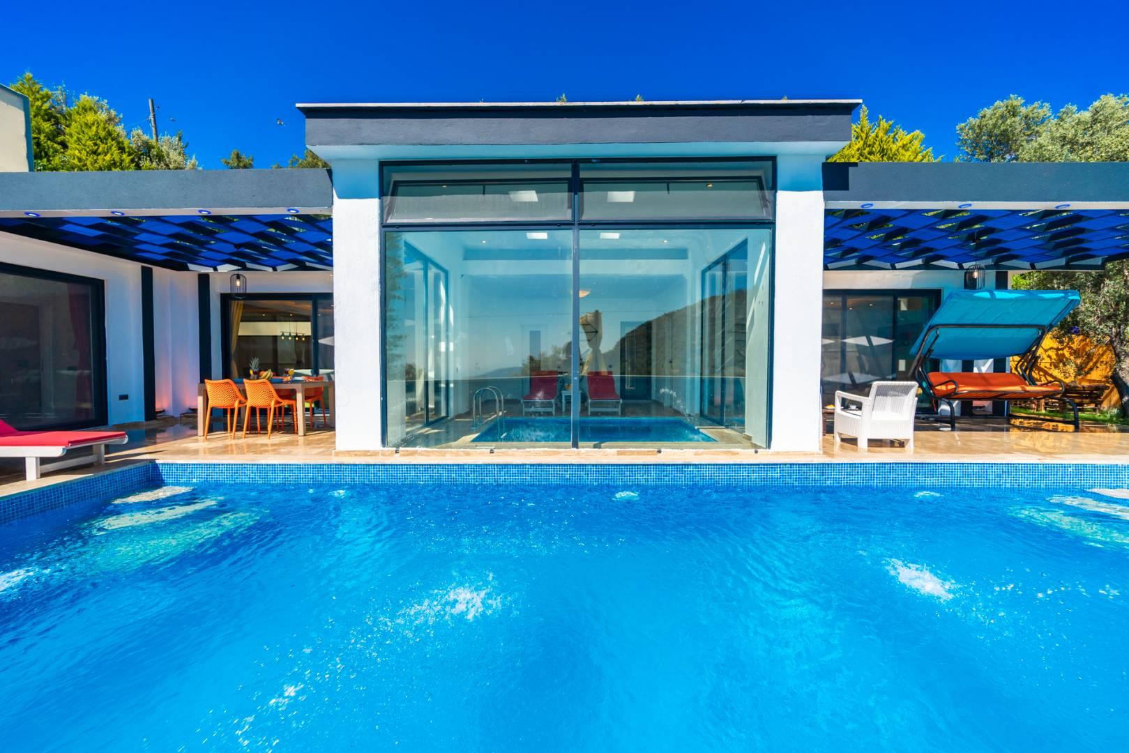 Kaş İslamlar'da Doğa İçerisinde, Isıtmalı Havuzlu, Tatil Villası-42755