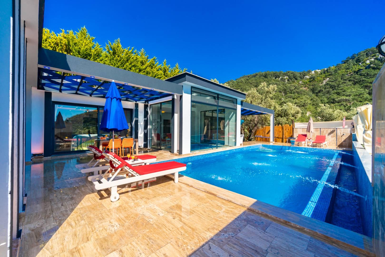 Kaş İslamlar'da Doğa İçerisinde, Isıtmalı Havuzlu, Tatil Villası-42755