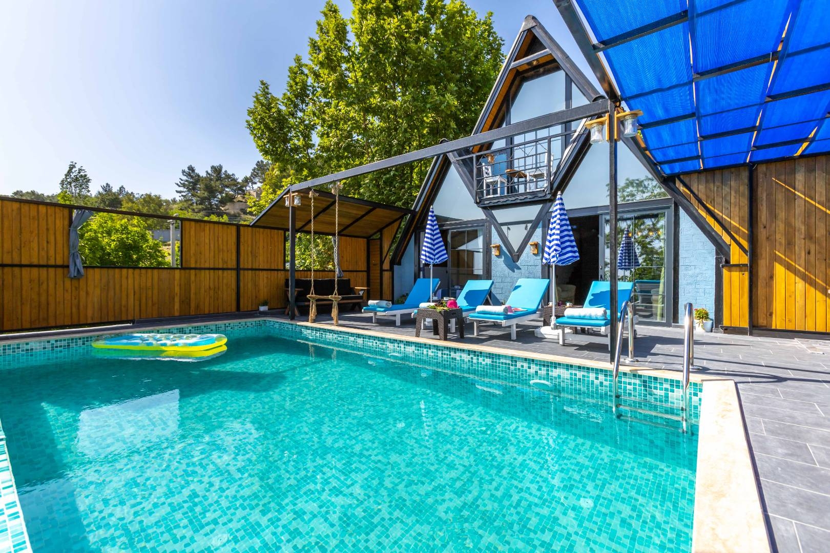 Kaş İslamlar'da Doğa İçerisinde, Özel  Havuzlu, Balayı Villası