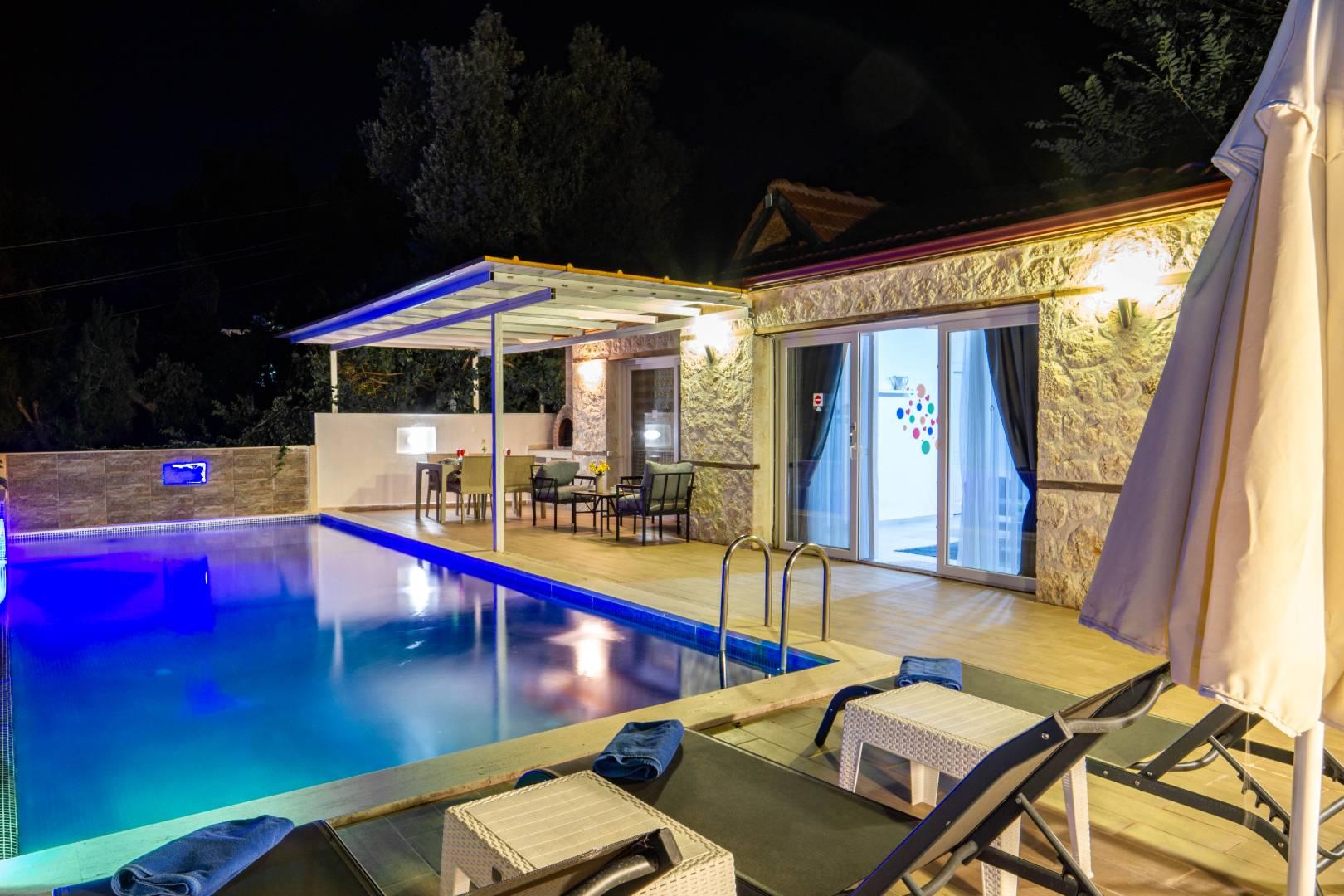 Kaş İslamlar'da Doğa İle İç İçe, Özel Havuzlu, Kiralık Villa-41620