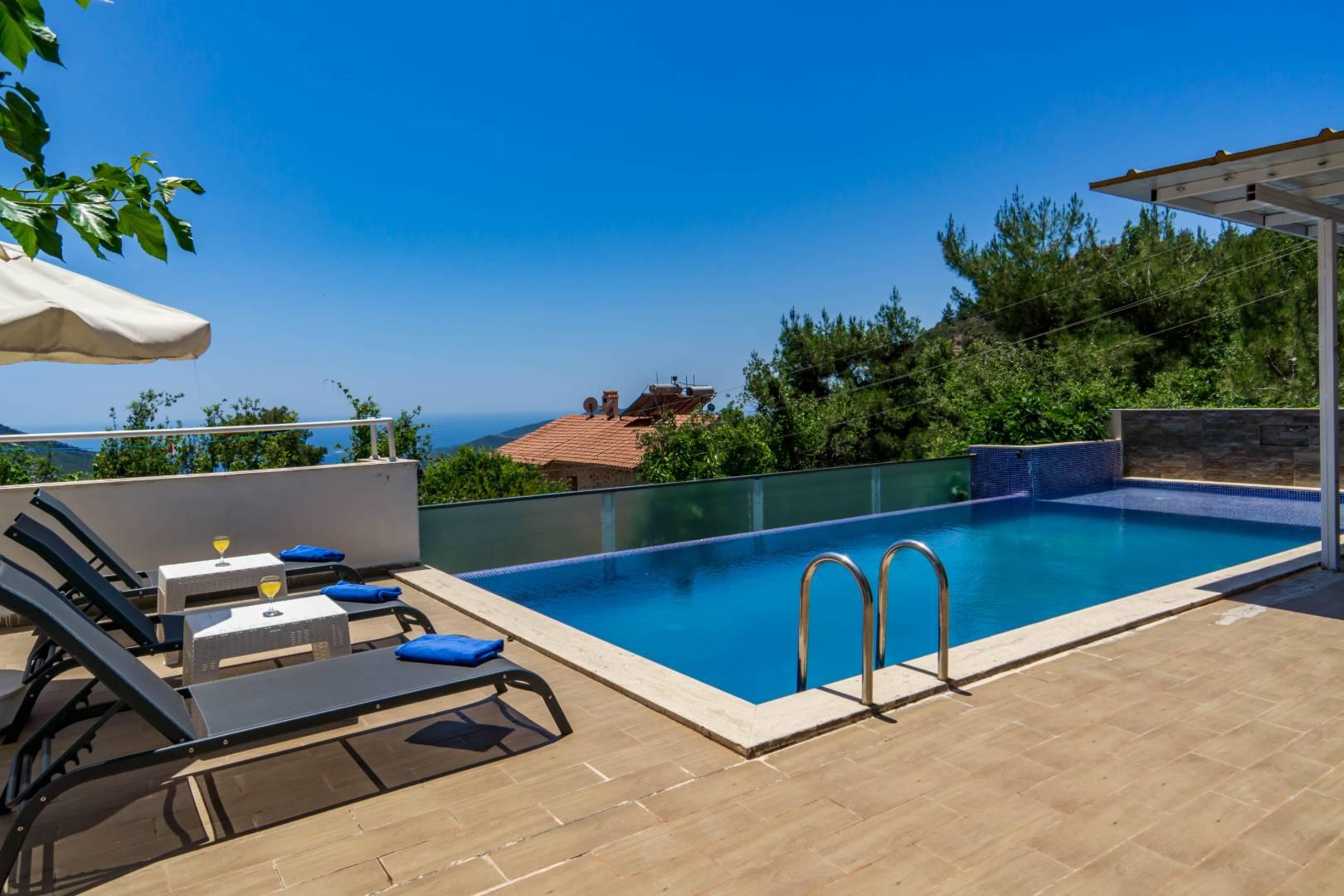 Kaş İslamlar'da Doğa İle İç İçe, Özel Havuzlu, Kiralık Villa-41620