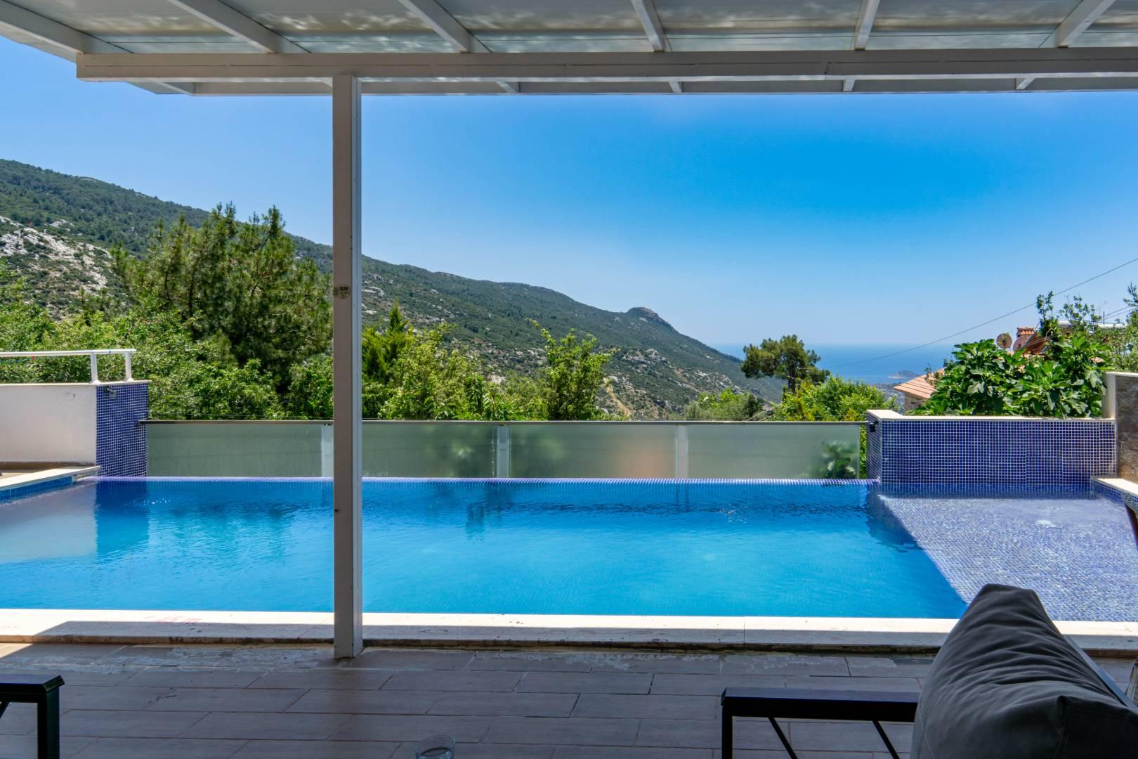 Kaş İslamlar'da Doğa İle İç İçe, Özel Havuzlu, Kiralık Villa-41620