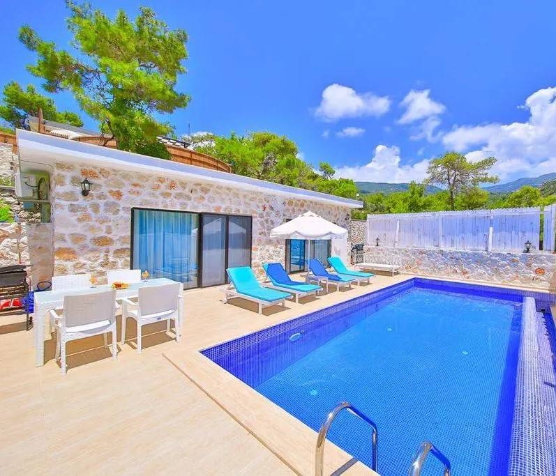 Kaş İslamlar'da Doğa İçerisinde, Özel Havuzlu, Konforlu Villa