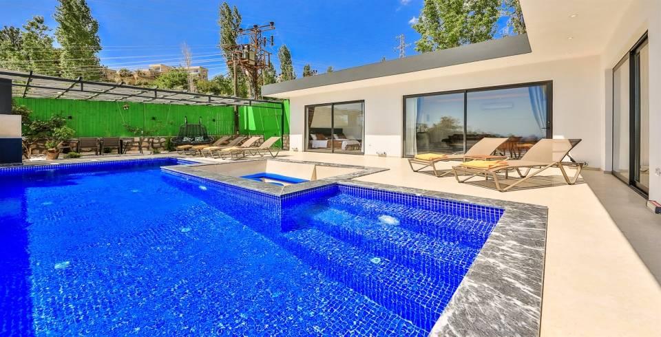 Kaş İslamlar'da Doğa İçerisinde, Özel Havuzlu, Şık Kiralık Villa-39985