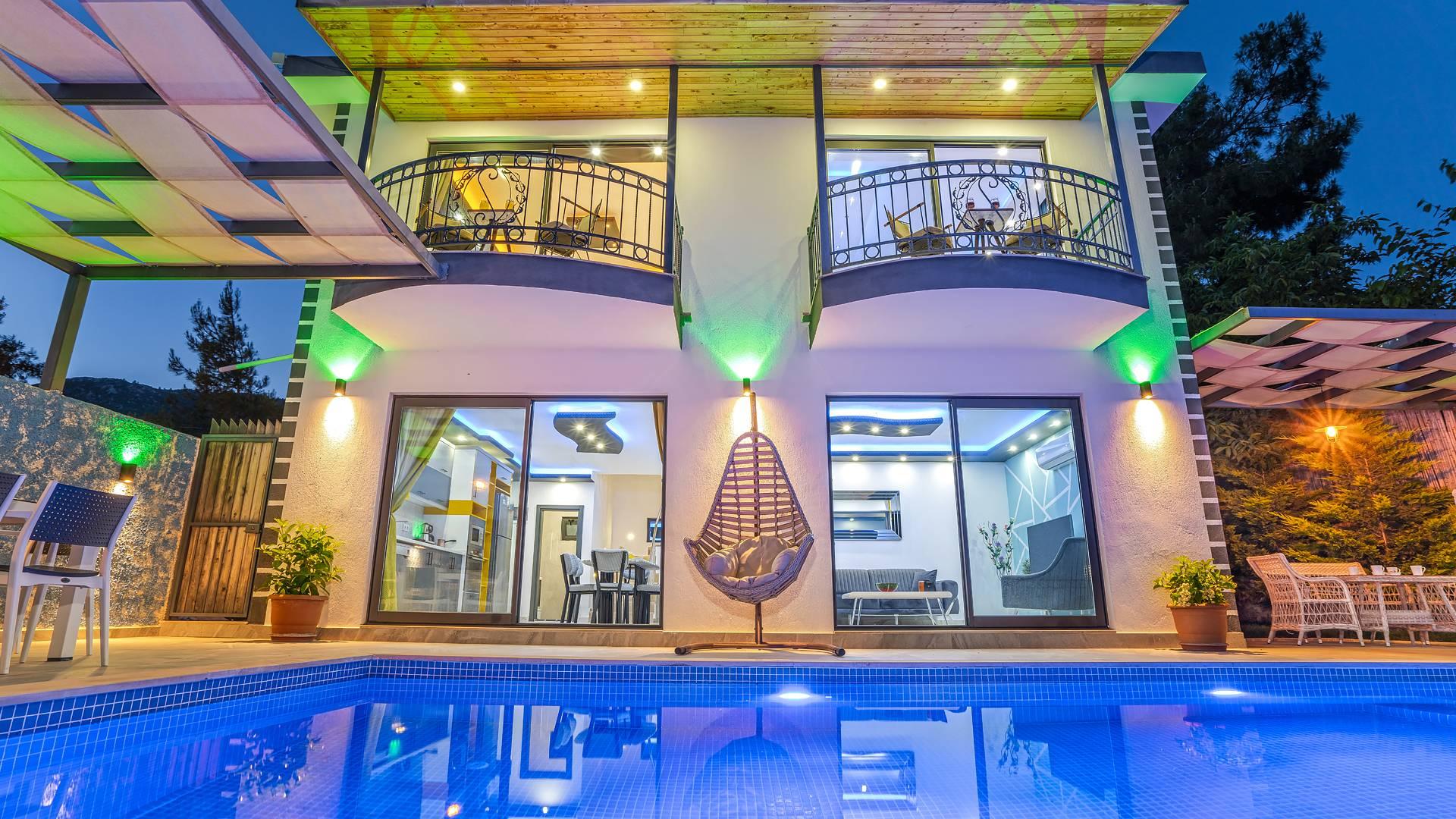 Kaş İslamlar'da Doğa İle İç İçe, Özel Havuzlu, Deniz Manzaralı Villa-42780