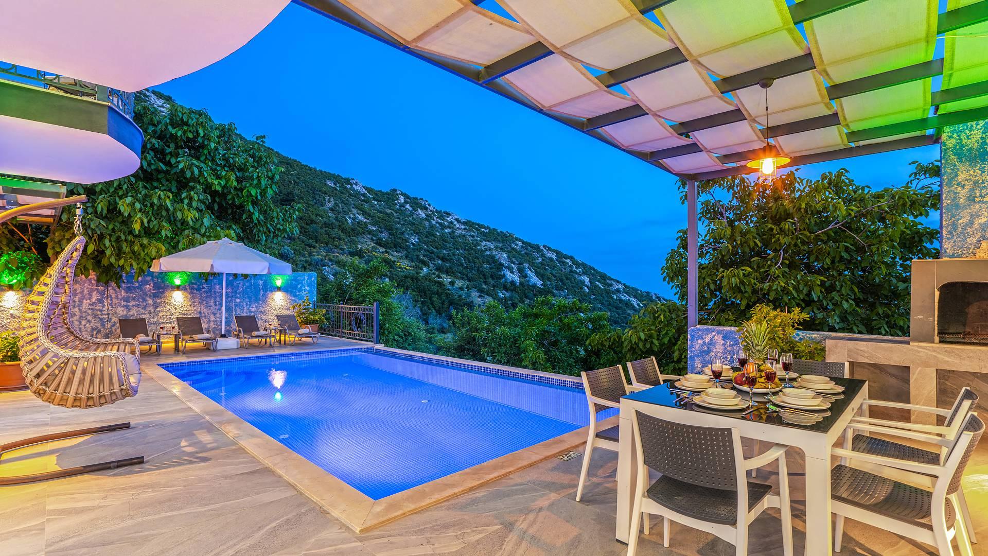 Kaş İslamlar'da Doğa İle İç İçe, Özel Havuzlu, Deniz Manzaralı Villa-42780