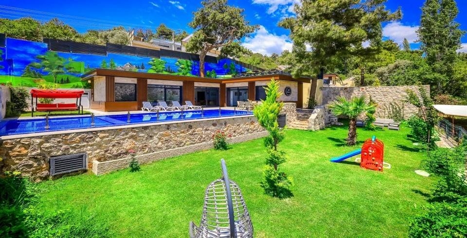 Kaş İslamlar'da Doğa Manzaralı, Özel Havuzlu, 4 Kişilik Villa