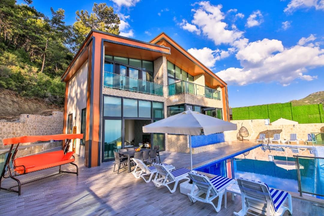 Kaş İslamlar'da Doğa Ve Deniz Manzaralı, Özel Havuzlu, Jakuzili Villa