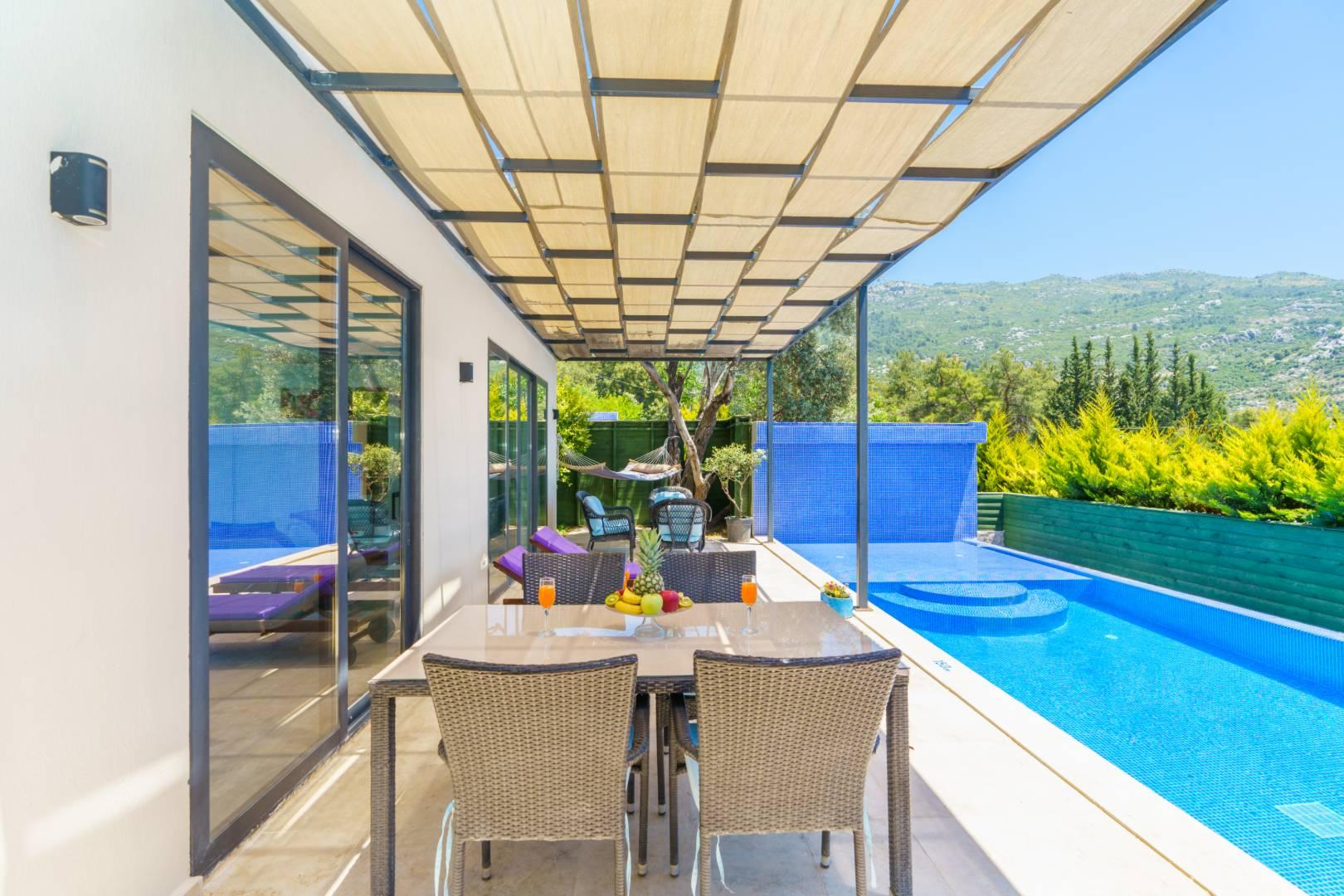 Kaş İslamlar'da Doğa'nın İçerisinde, Özel Havuzlu, Modern Villa-25020