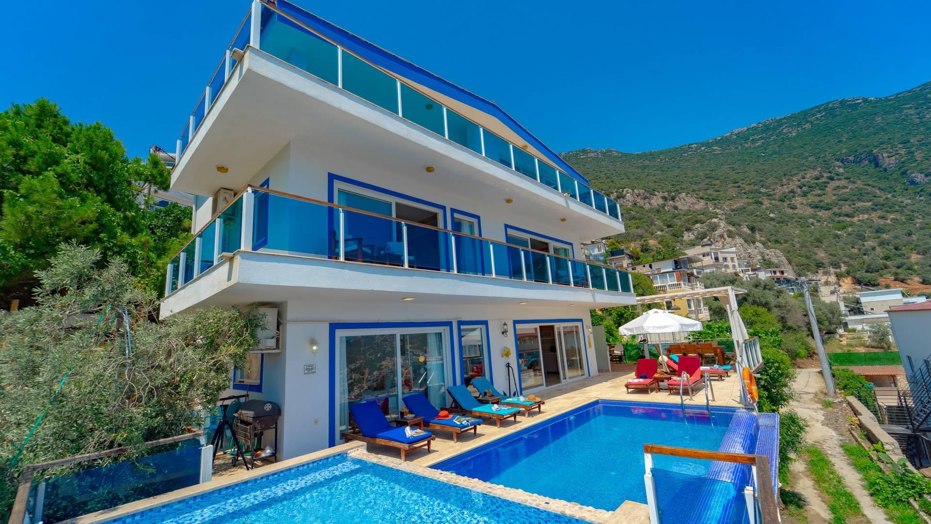 Kaş İslamlar'da Enfes Deniz Manzaralı, Özel Havuzlu, Konforlu Villa-42587