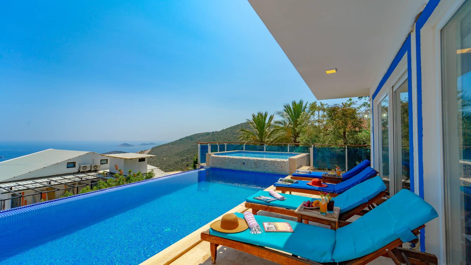 Kaş İslamlar'da Enfes Deniz Manzaralı, Özel Havuzlu, Konforlu Villa-42587