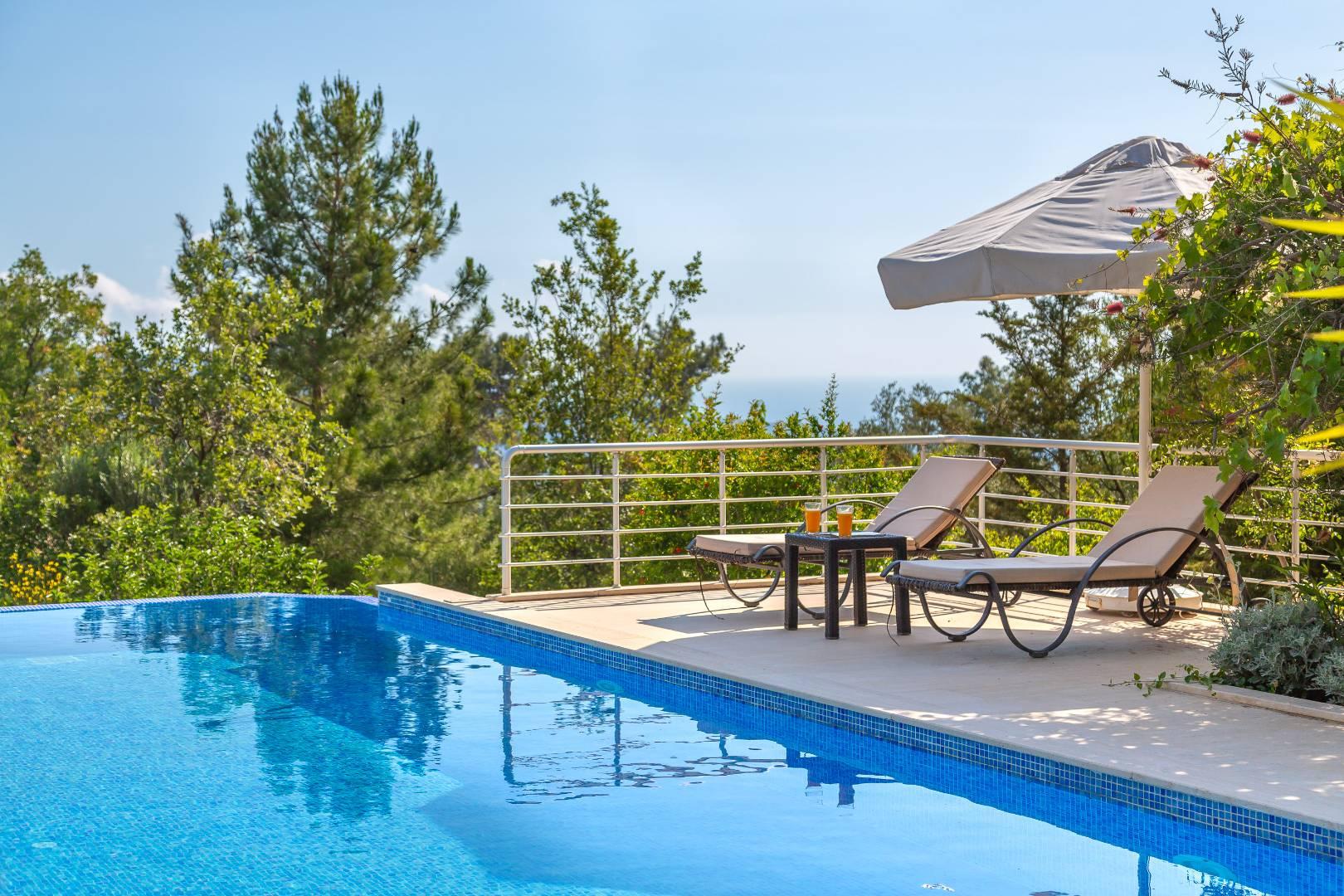 Kaş İslamlar'da Geniş Ailelere Uygun, Özel Havuzlu, 3+1 Villa-40665