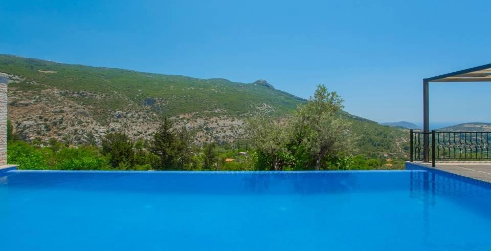 Kaş İslamlar'da Geniş Bahçeli, Özel Havuzlu, Jakuzili, Modern Villa-40410