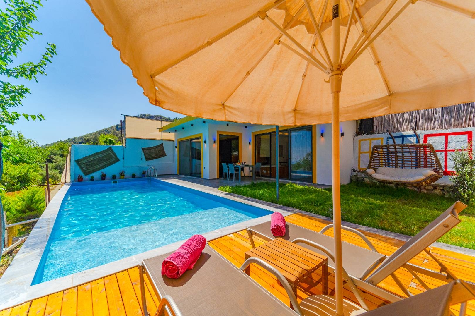 Kaş İslamlar'da Göz Alıcı Doğada, Özel Havuzlu, Kiralık Villa