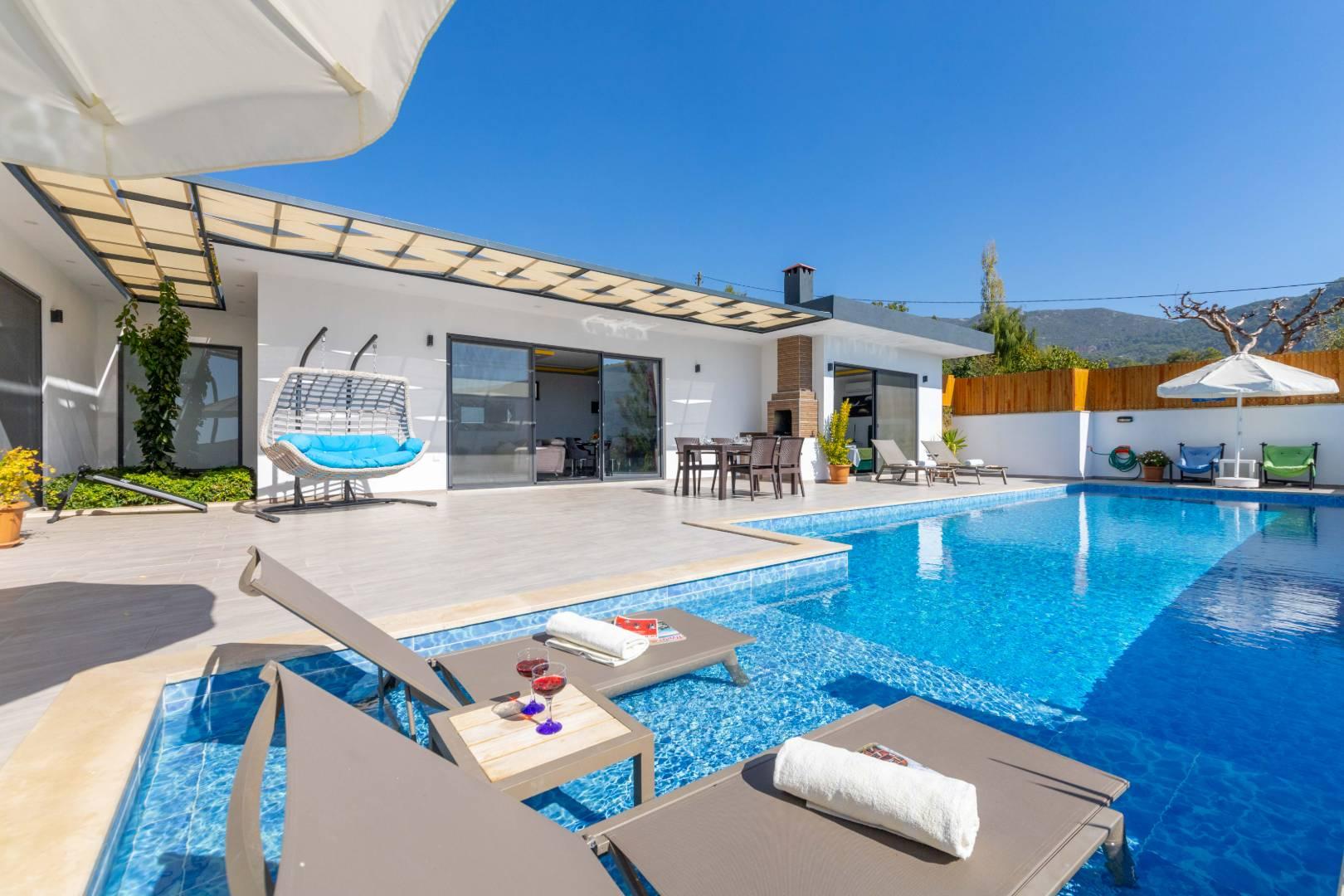 Kaş İslamlar'da Göz Alıcı Manzaralı, Özel Havuzlu, 4 Kişilik Villa-42082