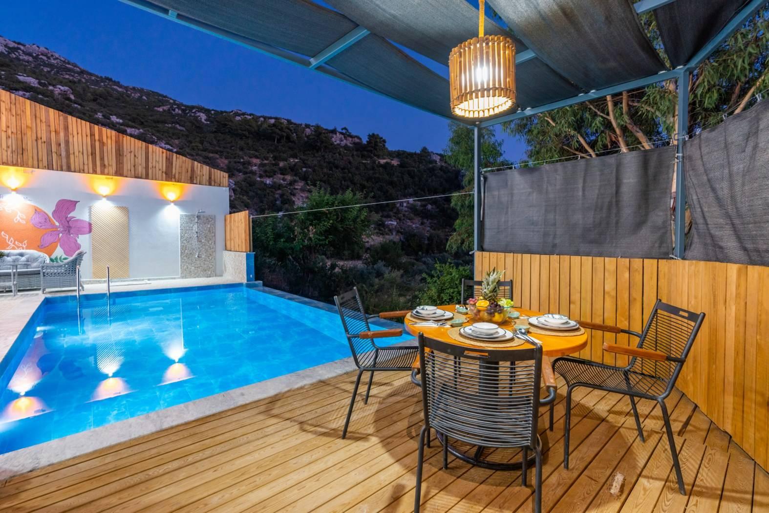 Kaş İslamlar'da Modern Tasarımlı, Özel Havuzlu, 2+1 Villa-41054