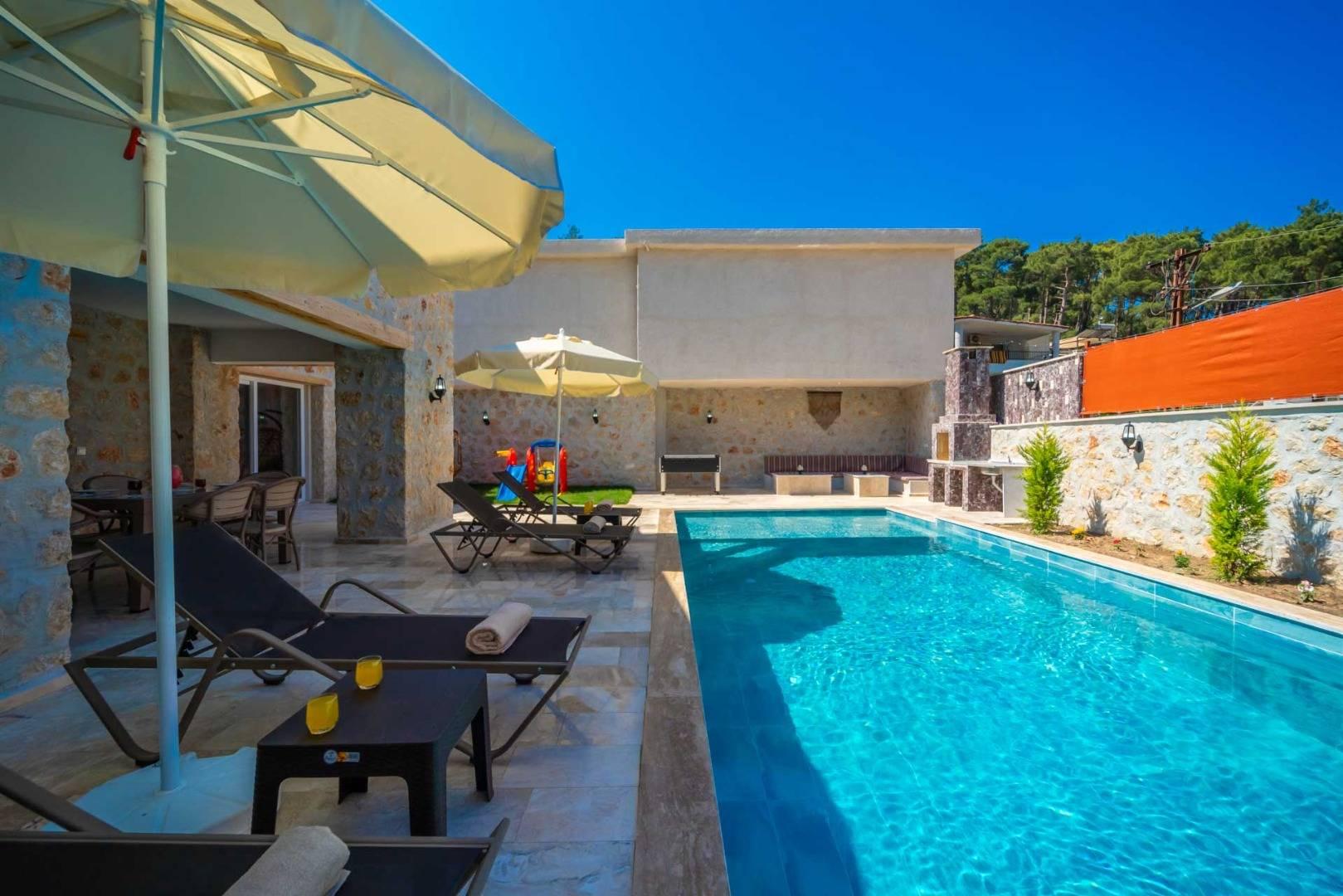 Kaş İslamlar'da Muhteşem Doğada, Özel Havuzlu, Çocuk Oyun Alanlı Villa-41573